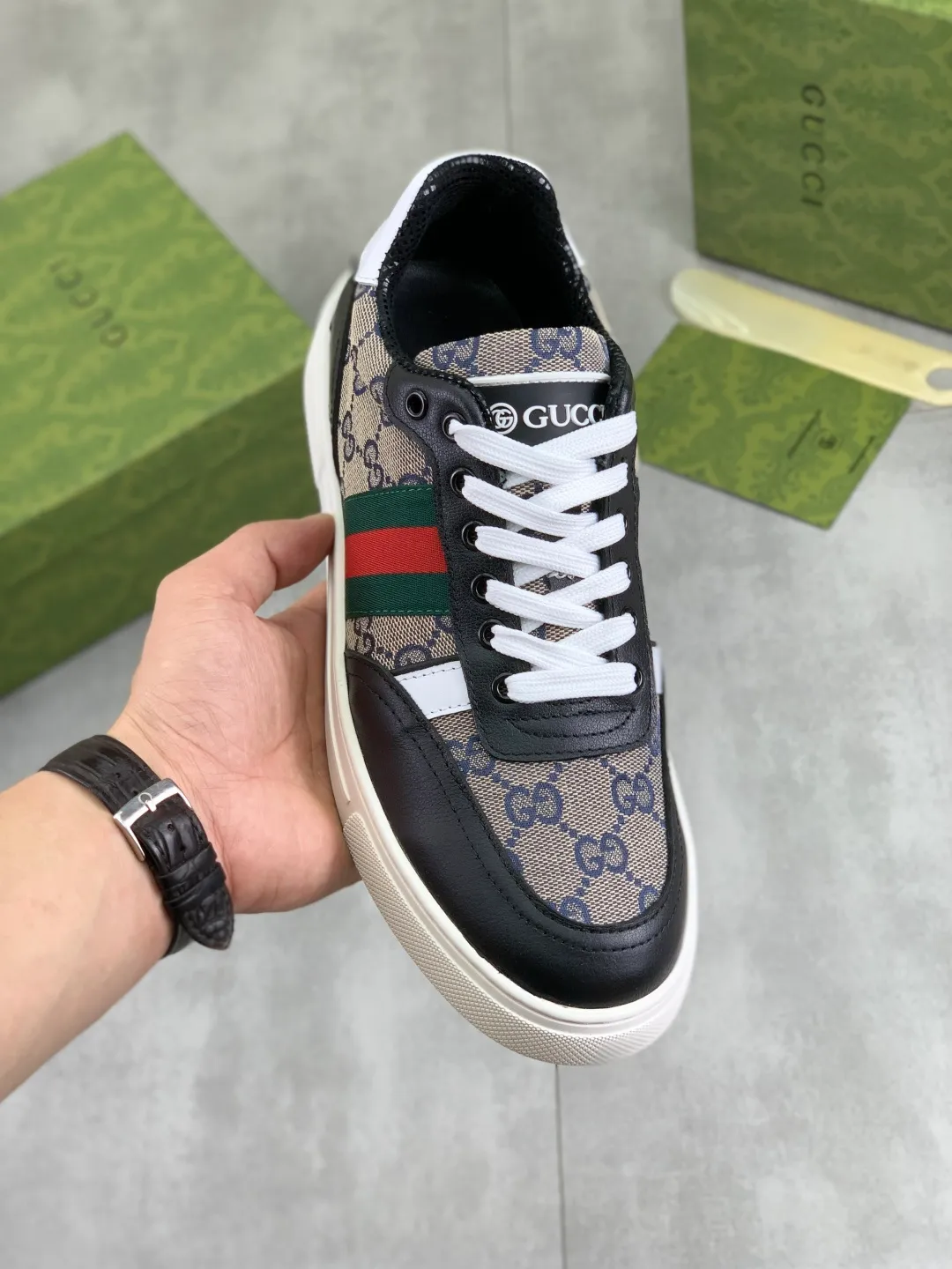 Men's men's shoes 💰P420💰【New style】(GUCCI) official website's latest 🎁🎁casual and fashionable men's shoes👟, hot style 💥 style is simple and elegant, exclusive for trendy men. Unique official website's latest brand double G element Elements 👑 Original Gucci decoration, fashionable and generous, original calfskin fabric ✅ Fully imported first-layer pigskin lining, official website designated wear-resistant, lightweight original rubber casual outsole, classic model taken in real life 🎬39-44 5️⃣ colors available